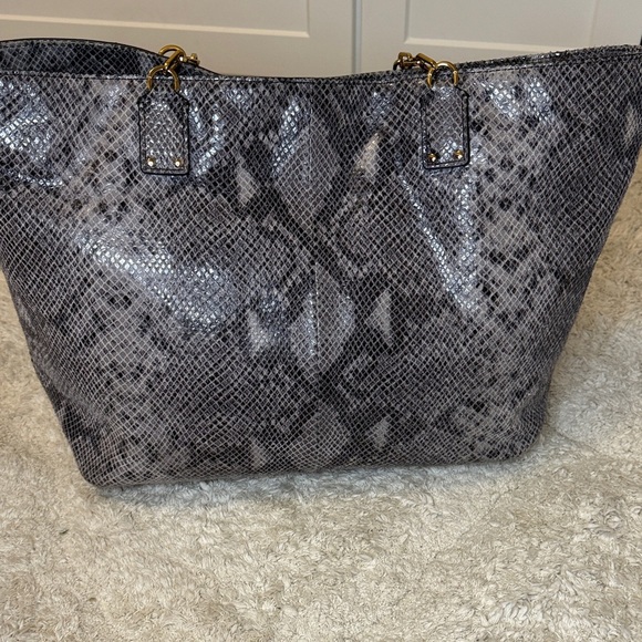 Tory Burch Thea Gray Snake Embossed Tote - Picture 6 of 16
